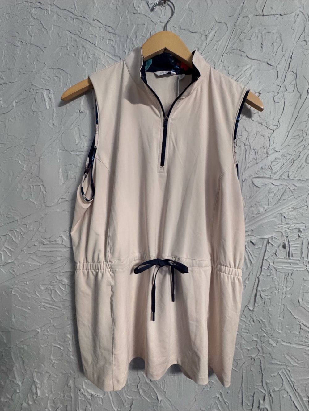 NWT Lady Hagen Sleeveless Drawstring Golf Polo in Cream with Navy Flowered Trim